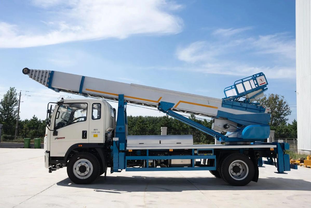 叉河镇云梯上料车租赁费用