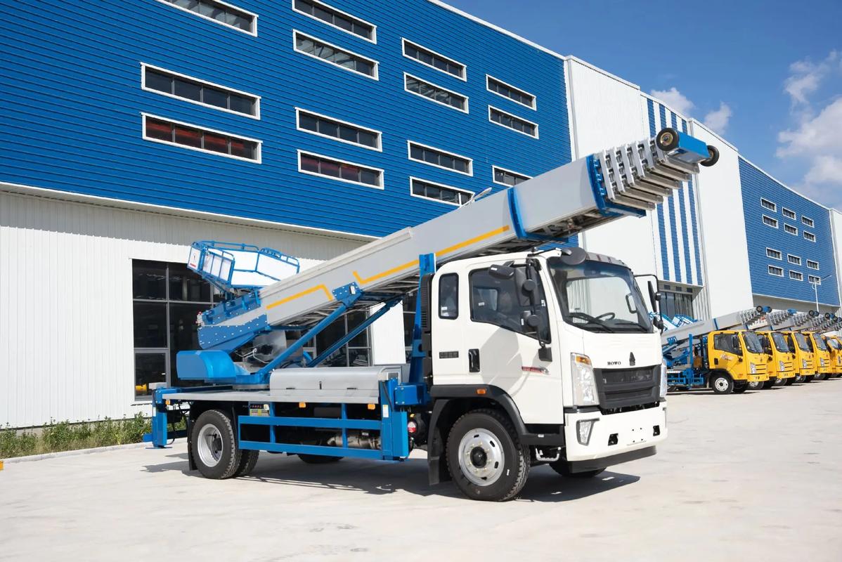 叉河镇出租云梯车高空作业车 建筑垃圾搬运